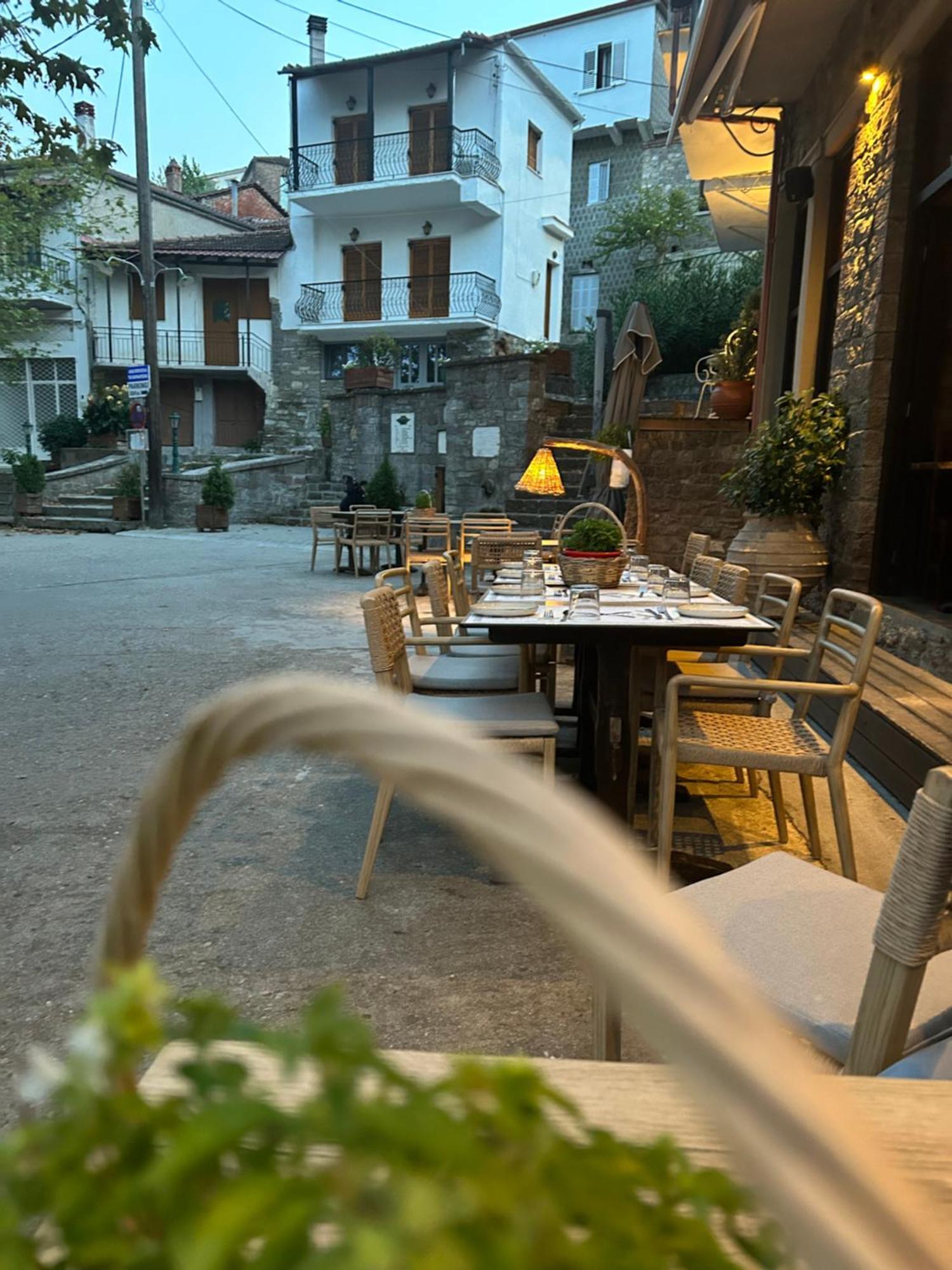 Εn Kanaliois Kanália Extérieur photo