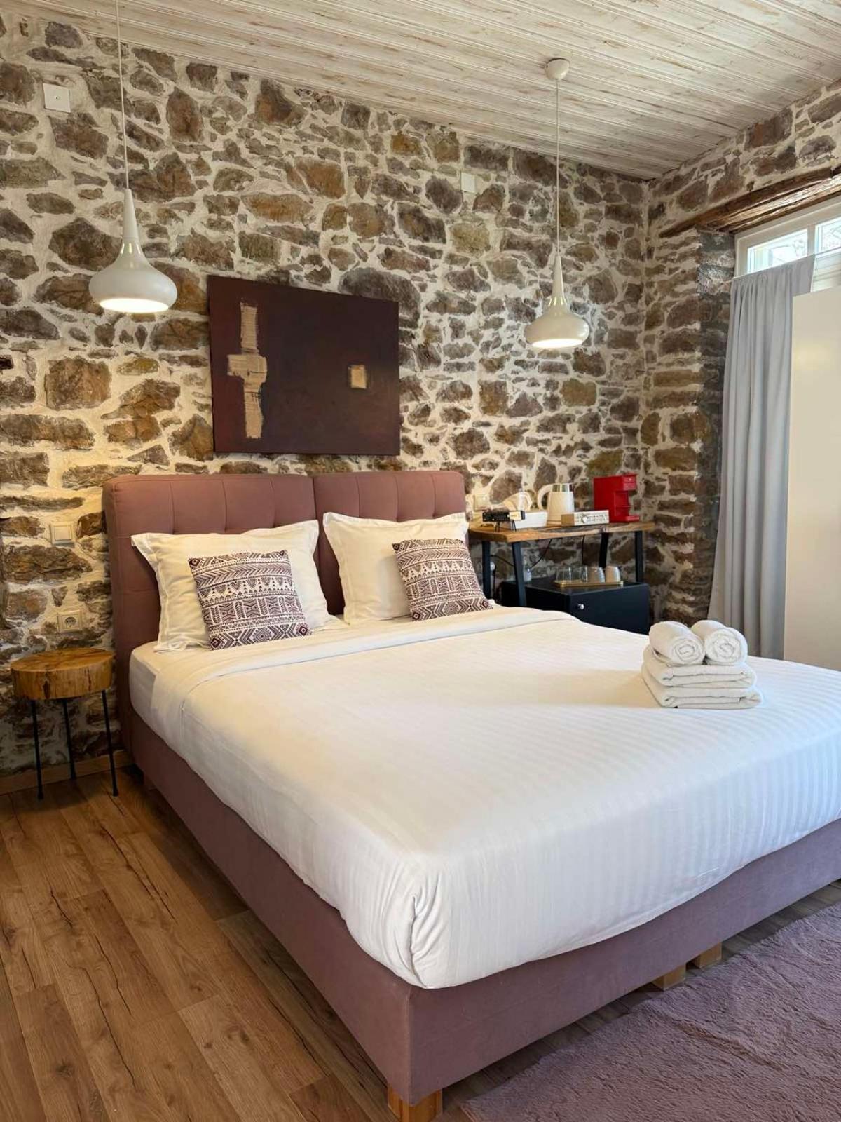 Εn Kanaliois Kanália Extérieur photo